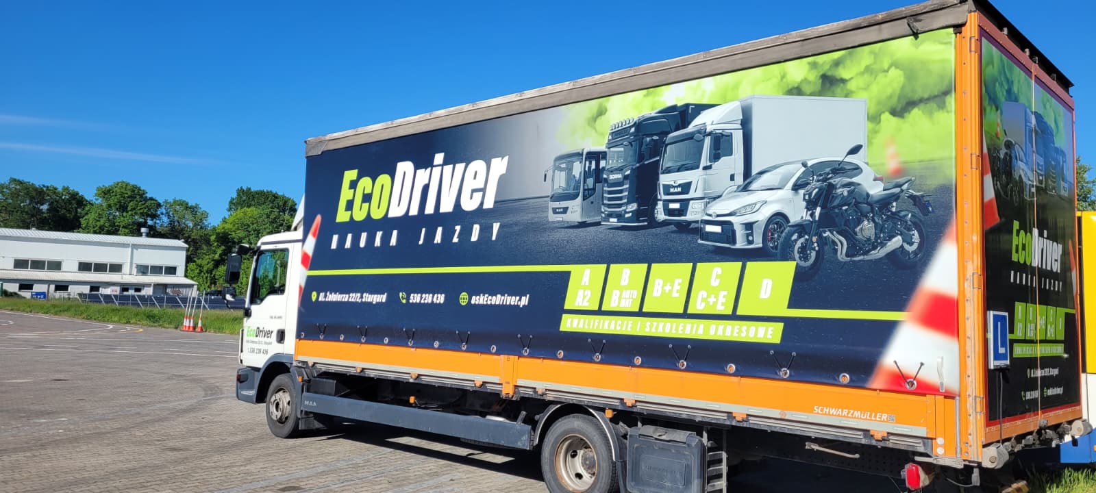 Motocykle na placu manewrowym EcoDriver